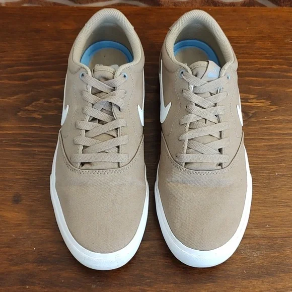 Nike Men's Beige and White skateboard Sneakers - Picture 1 of 7